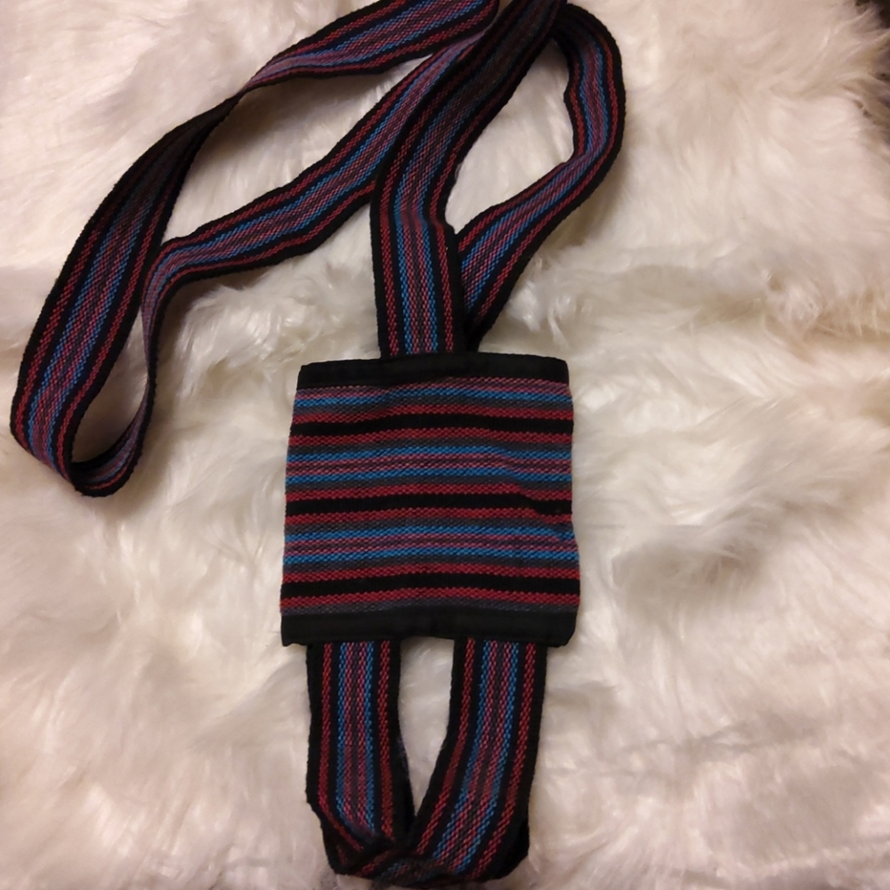 Crossbody water bottle holder